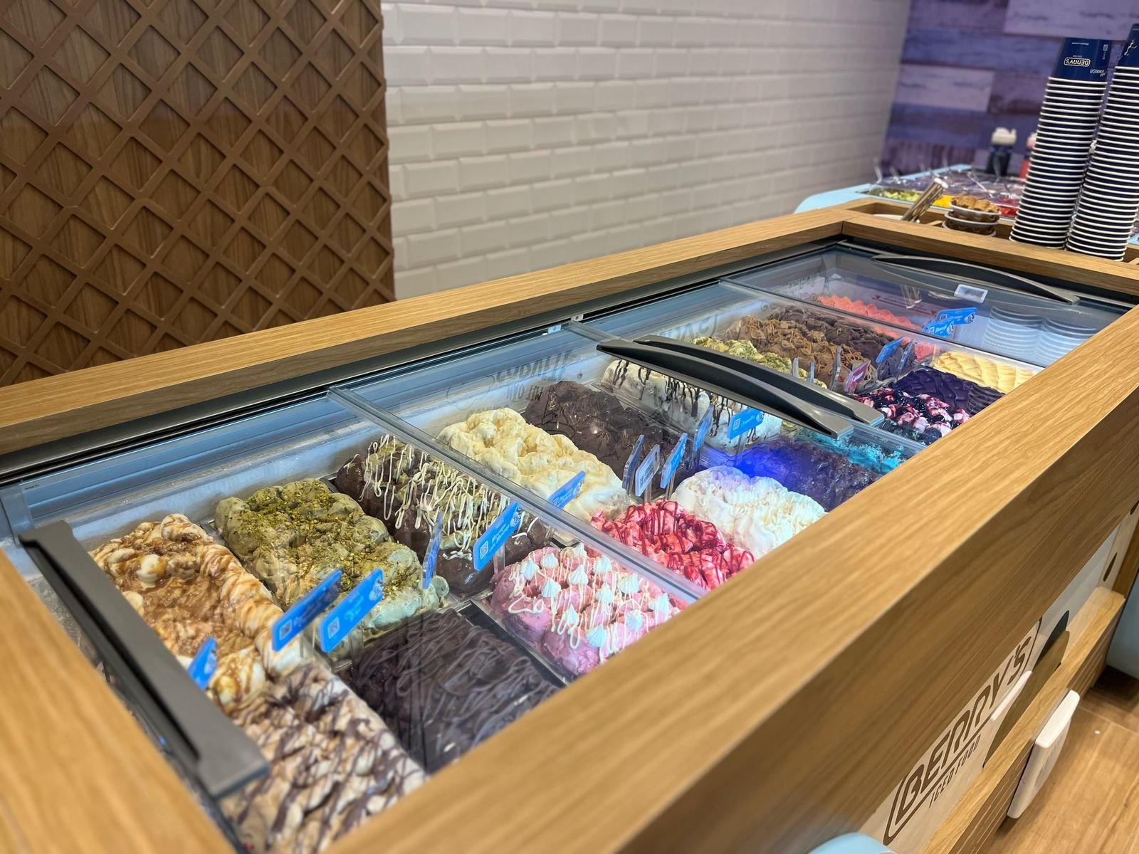 Sorveteria temática: Berry’s chega a Salvador