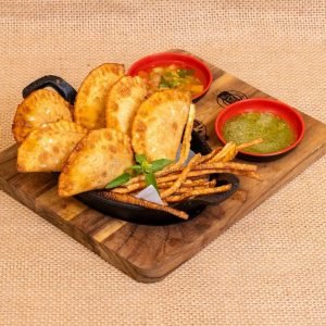 Tamo Junto Botequim participa do Comida di Buteco 2025 com o petisco “Toma na Costela”